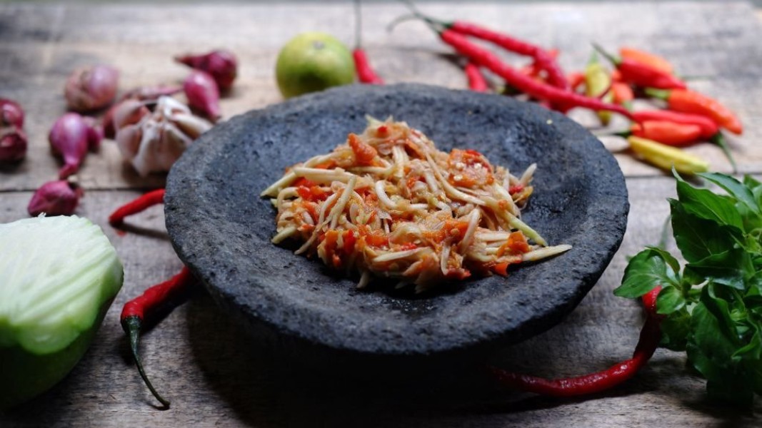 9 Variasi Sambal Mangga Terasi Paling Segar, Pedas, dan Menggugah Selera Nusantara