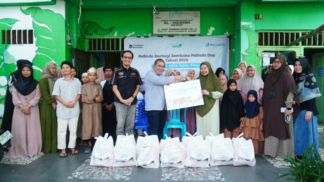 Pelindo Regional 4 Makassar Perkuat TJSL dengan Bantuan Sembako