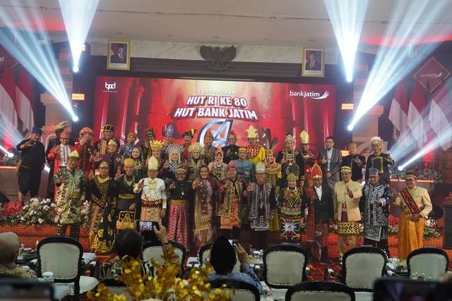 Bank Jatim Rayakan HUT ke 64 dan Kemerdekaan RI ke 80