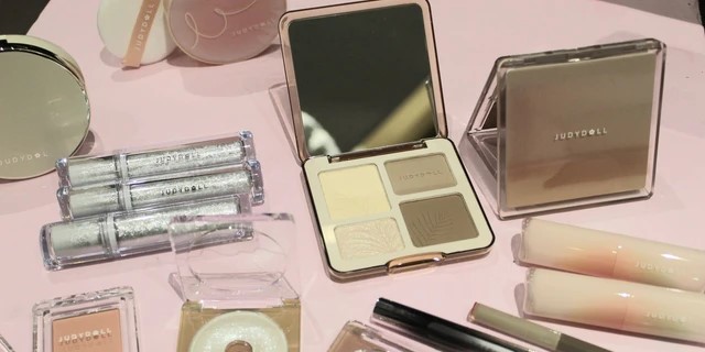 Brand Makeup China Populer Dengan Desain Unik Layak Dicoba