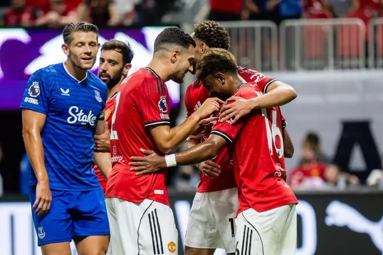 Manchester United Hadapi Fiorentina di Laga Uji Coba Bergengsi