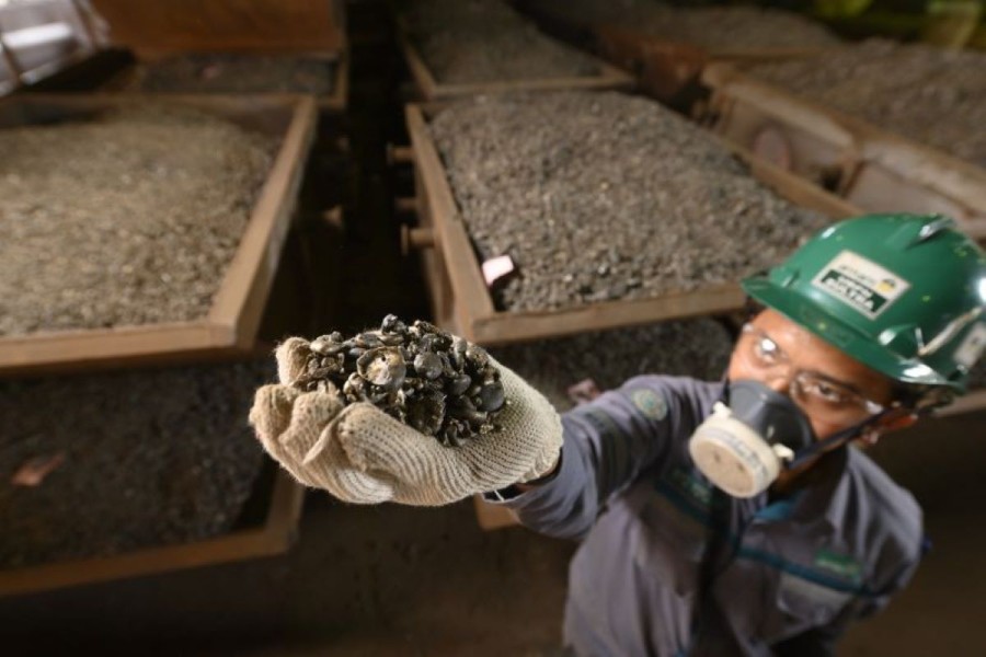 Nikel Sentuh USD 16.650 per Ton