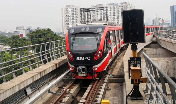 KAI Cetak Rekor Pengguna Tertinggi, LRT Jabodebek Jadi Pilihan Utama Warga