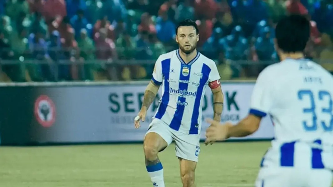 Persib Kokoh di Puncak Klasemen Usai Kalahkan Semen Padang Dua Gol Tanpa Balas