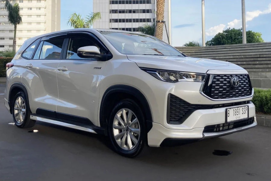 Diskon Innova Zenix Hybrid Capai Rp45 Juta di GIIAS 2025