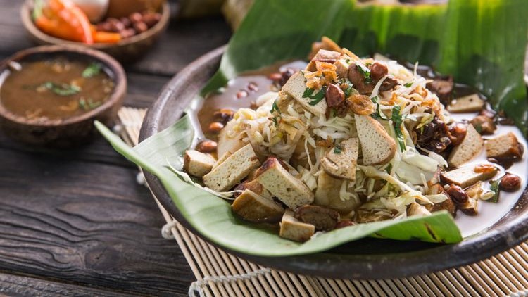 6 Tempat Kupat Tahu Terlezat dan Legendaris di Magelang Wajib Dicoba