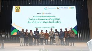 Menghadapi Era Transisi Energi: FGD Bahas Tantangan dan Peluang SDM Industri Migas Menuju Net Zero Emissions