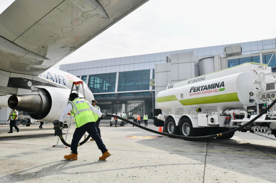 Pertamina Terbangkan Pesawat Dengan Bahan Ramah Lingkungan