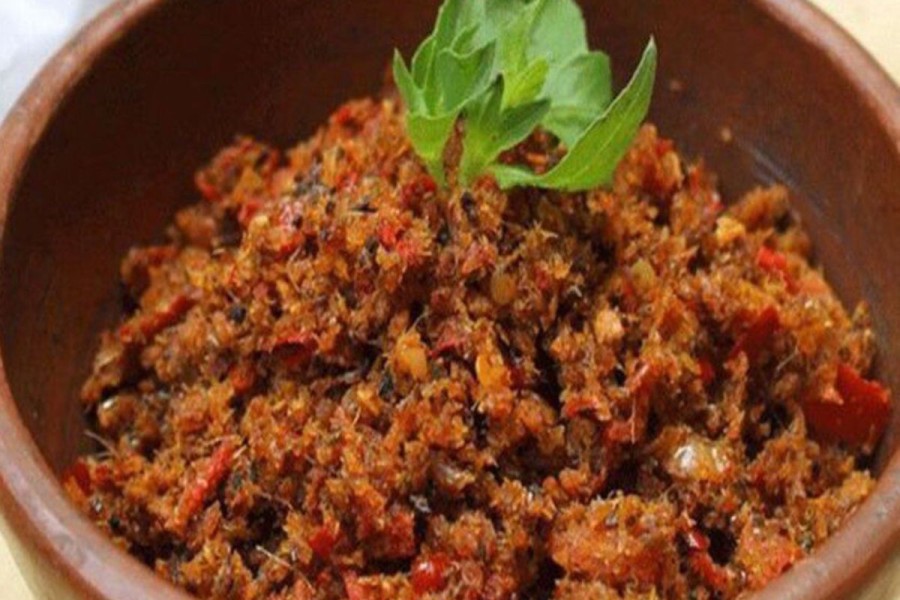 15 Makanan Khas Manado Paling Terkenal, Lezat dan Legendaris