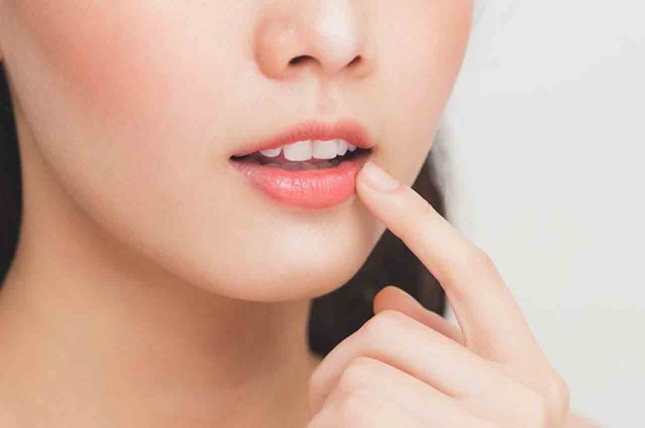 Tutorial Cara Membuat Bibir Merah Alami Dijamin Mudah