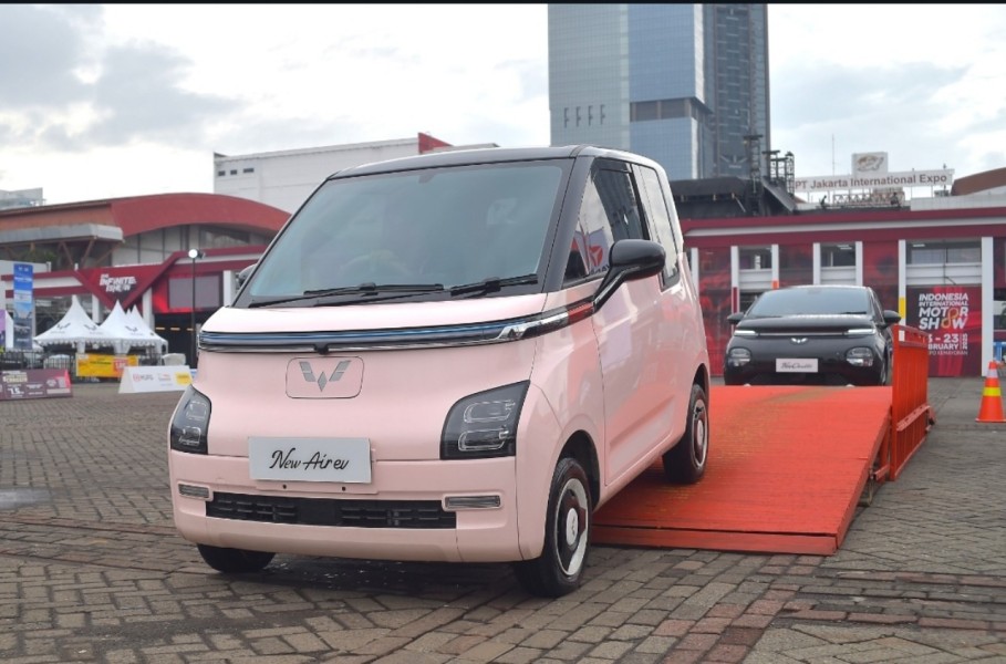 Wuling Air EV 2025: Menyuguhkan Tiga Varian Mobil Listrik Mungil dengan Fitur dan Performa Unggulan