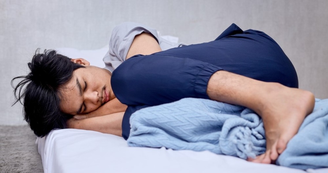 Posisi Tidur T-Rex Membuat Saraf Tangan dan Bahu Rentan Rusak