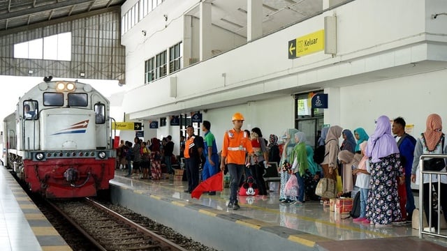 Tiket Kereta Mudik Lebaran 2025 Laris Manis, KAI Anjurkan Pemesanan Dini