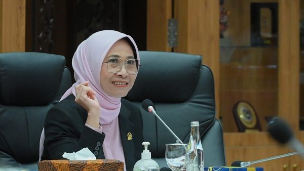 Bahasa Portugis Di Sekolah, DPR Tegaskan Pentingnya Dasar Relevansi