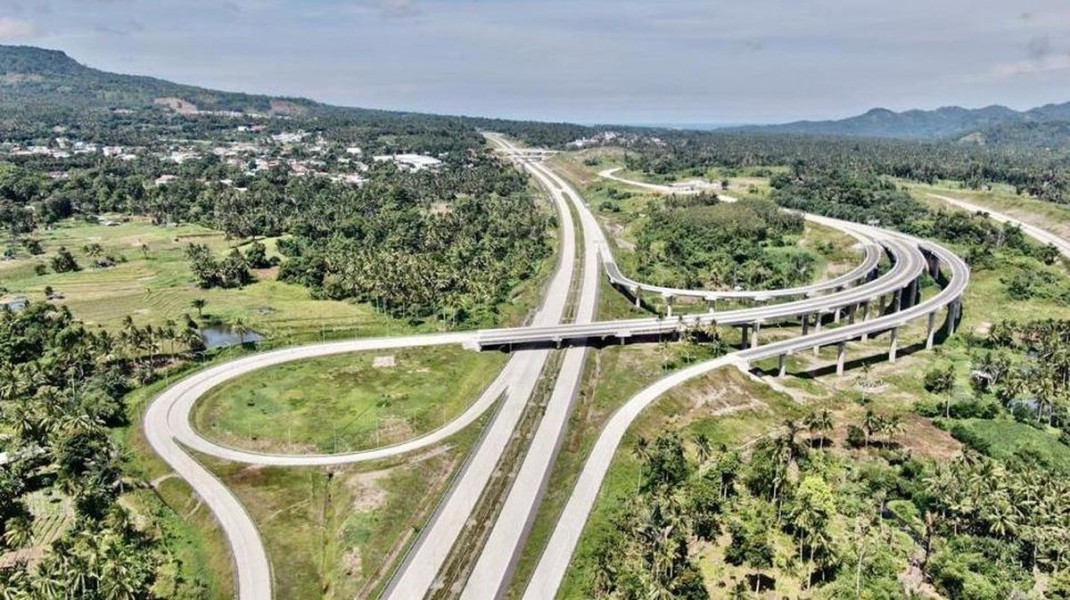 Jalan Tol Manado Bitung Jadi Terpanjang di Sulawesi, Sajikan Panorama Alam dan Perjalanan Super Cepat