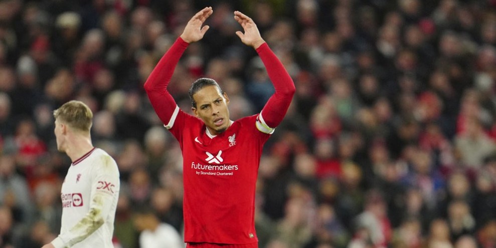 Van Dijk Ungkap Giroud Lawan Terberat Sepanjang Karier di Liverpool