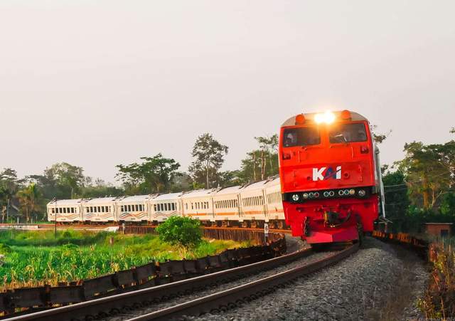 KAI Daop 7 Madiun Luncurkan Promo Schooliday: Diskon Tiket Kereta Hingga 20 Persen Sambut Liburan Sekolah