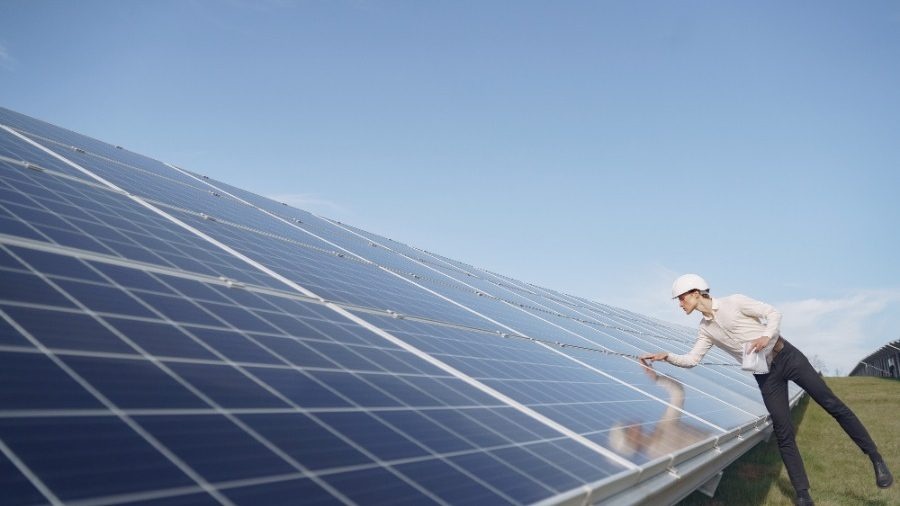 SLB Indonesia 95 Tahun Dorong Energi Bersih dan Berkelanjutan