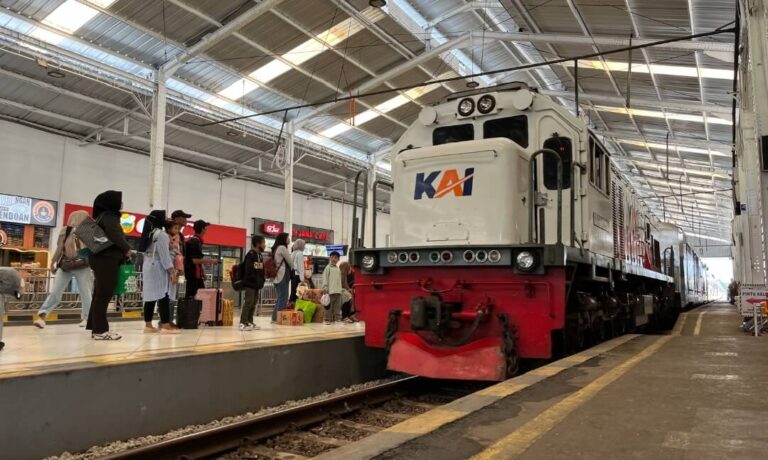 KAI Daop 5 Purwokerto Kini Sediakan Layanan Angkut Motor Penumpang