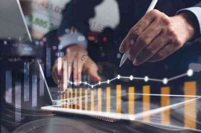 Generasi X: Pilar Sosial yang Terlupakan di Tengah Tekanan Finansial dan Kompetisi Kerja