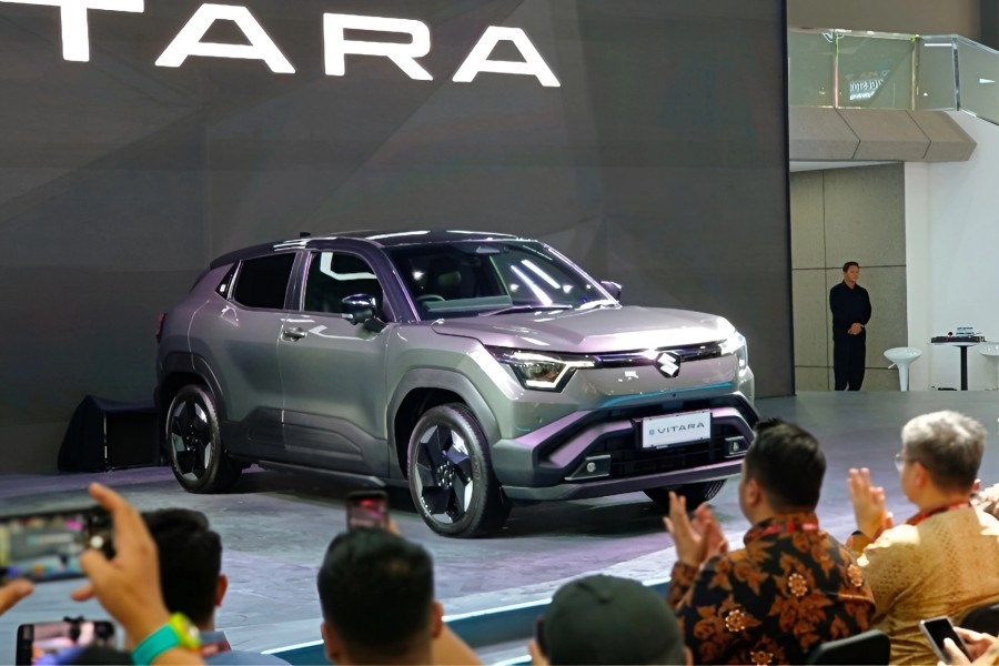 Cicilan Mobil Listrik Suzuki e Vitara 2026 Mulai Rp 13 Jutaan