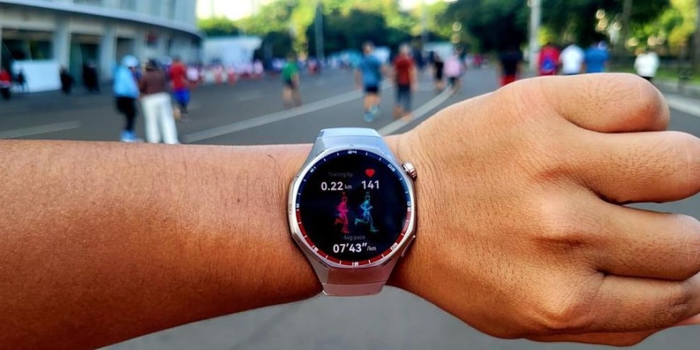Huawei Watch GT Runner Bawa Fitur GPS Akurat Bagi Pengguna Aktif
