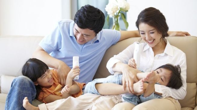 Fakta Ilmiah Anak Lebih Dekat dengan Keluarga Ibu