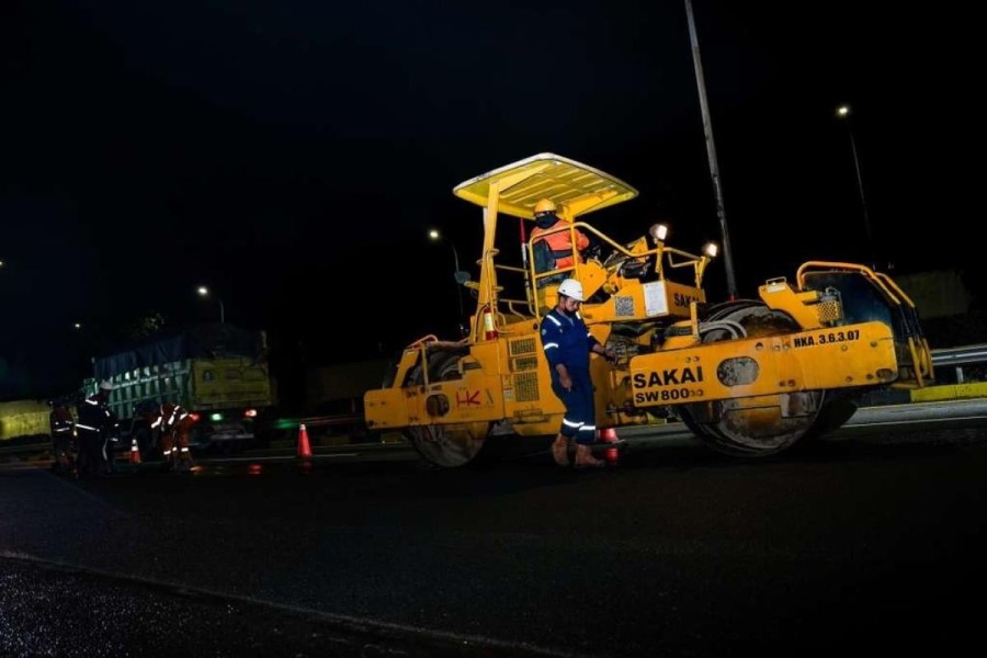 Hutama Karya Lakukan Pemeliharaan Malam Hari di Tol JORR-S dan ATP