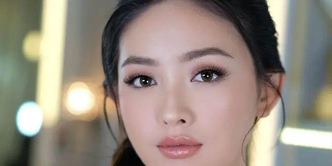 10 Tren Makeup 2025 Dominasi Tampilan Lembut Natural