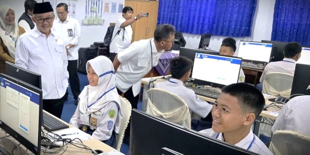 Mendikdasmen Beri Strategi Sukses Kerjakan Soal Tes Kemampuan Akademik SMP