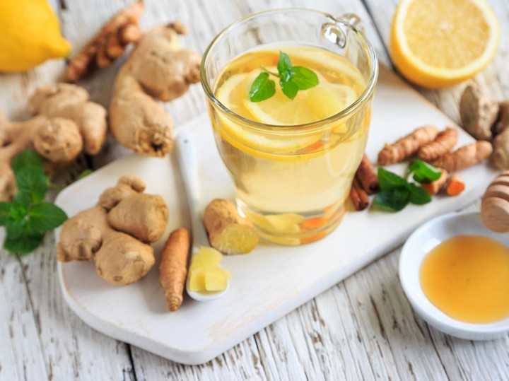 7 Rebusan Herbal Terbaik yang Efektif Meredakan Batuk Parah Secara Alami