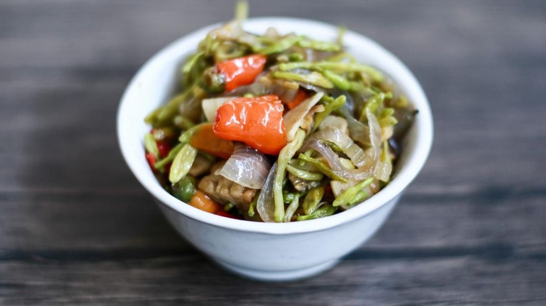 Resep Tumis Kangkung Bunga Pepaya Ala Manado yang Harum Gurih dan Bikin Ketagihan