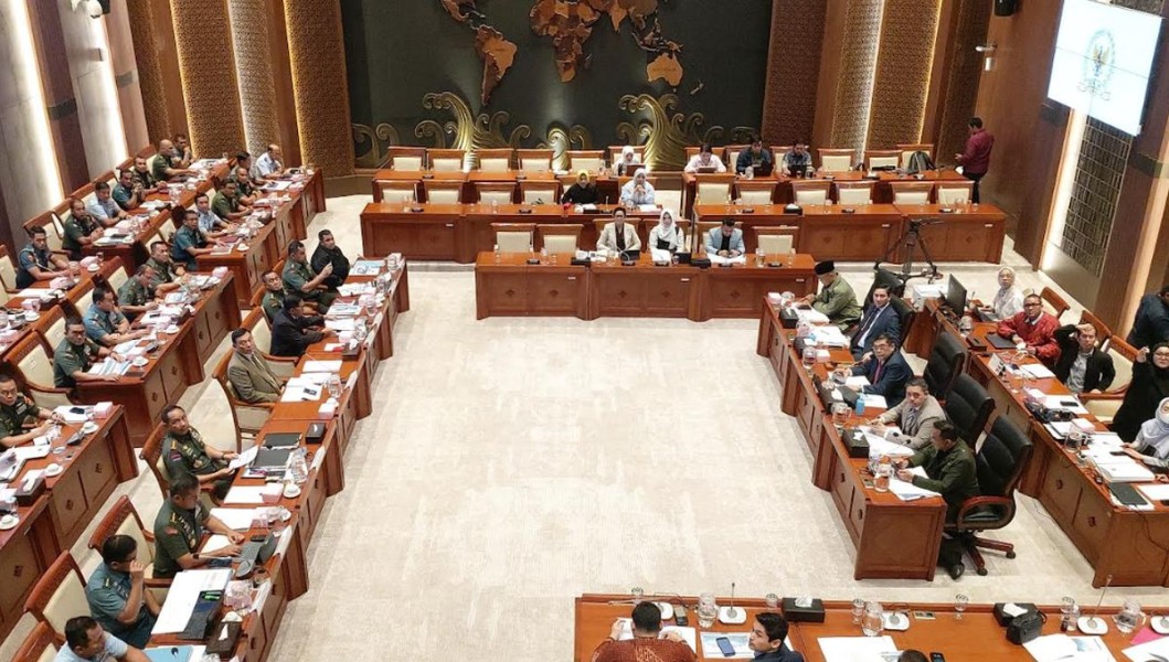 Komisi I DPR Bahas Rencana Kerja 2026 dengan Menhan dan TNI