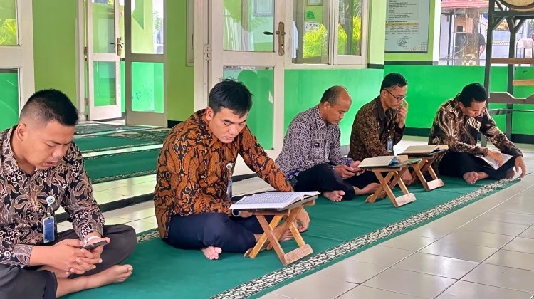Warga Binaan Lapas Batang Tingkatkan Spiritualitas Melalui Kegiatan Tadarus Al-Quran