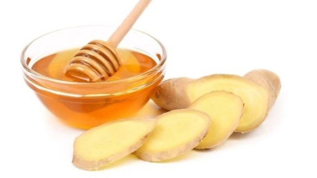 Tips Redakan Batuk Lebih Cepat Menggunakan Jahe dan Madu Alami