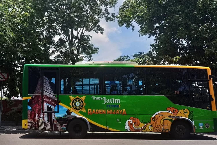 Trans Jatim Jadi Transportasi Favorit Warga Surabaya