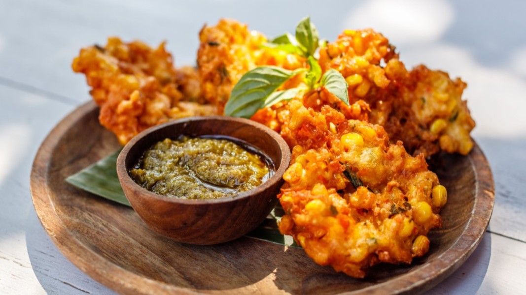 Resep Bakwan Jagung Krispi Ala Nino Fernandez yang Bikin Momen Makan di Rumah Makin Seru