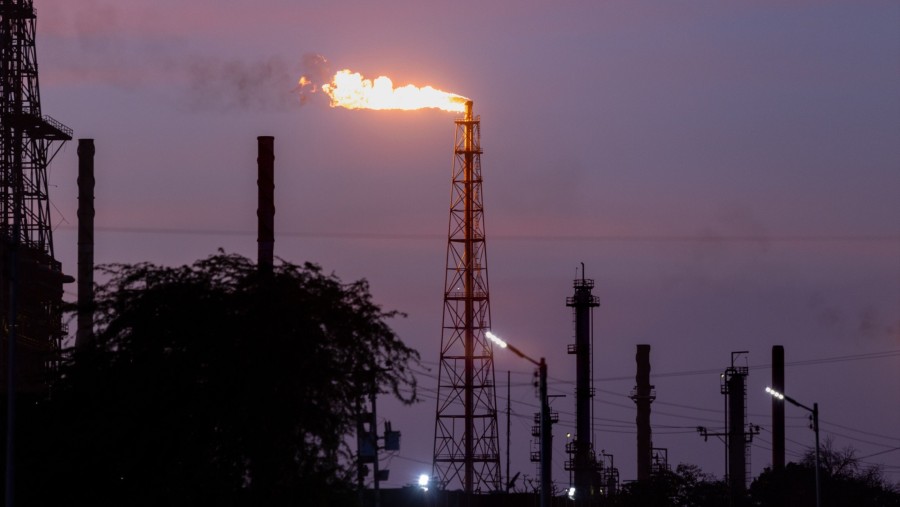 Langkah Strategis OPEC+: Produksi Minyak Naik, Harga Global Jadi Sorotan