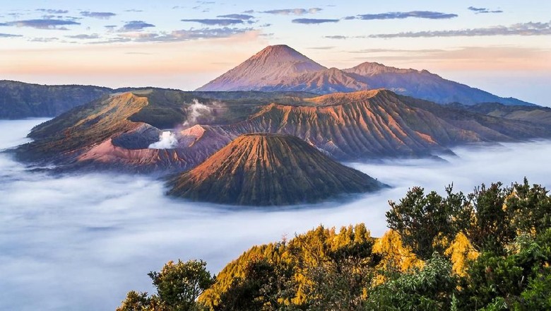 Gunung Bromo, Perpaduan Keindahan Alam dan Tradisi Unik