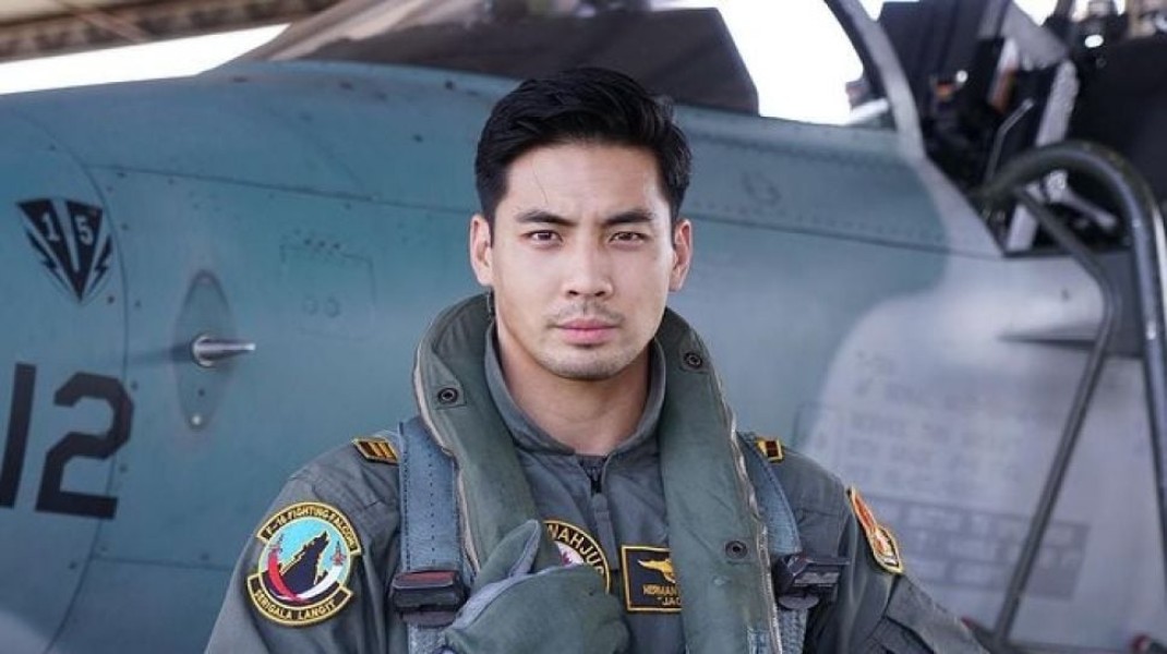 Artis Indonesia Ini Sukses Menjadi Sorotan di Hollywood