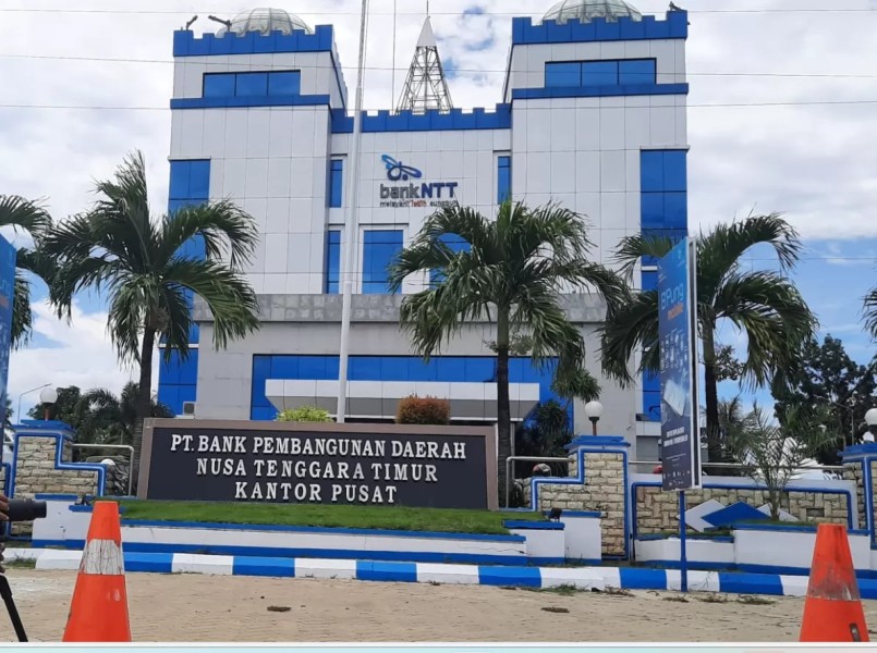 Bank NTT Kefamenanu: Merayakan Kebersamaan dan Peduli Kesehatan Masyarakat