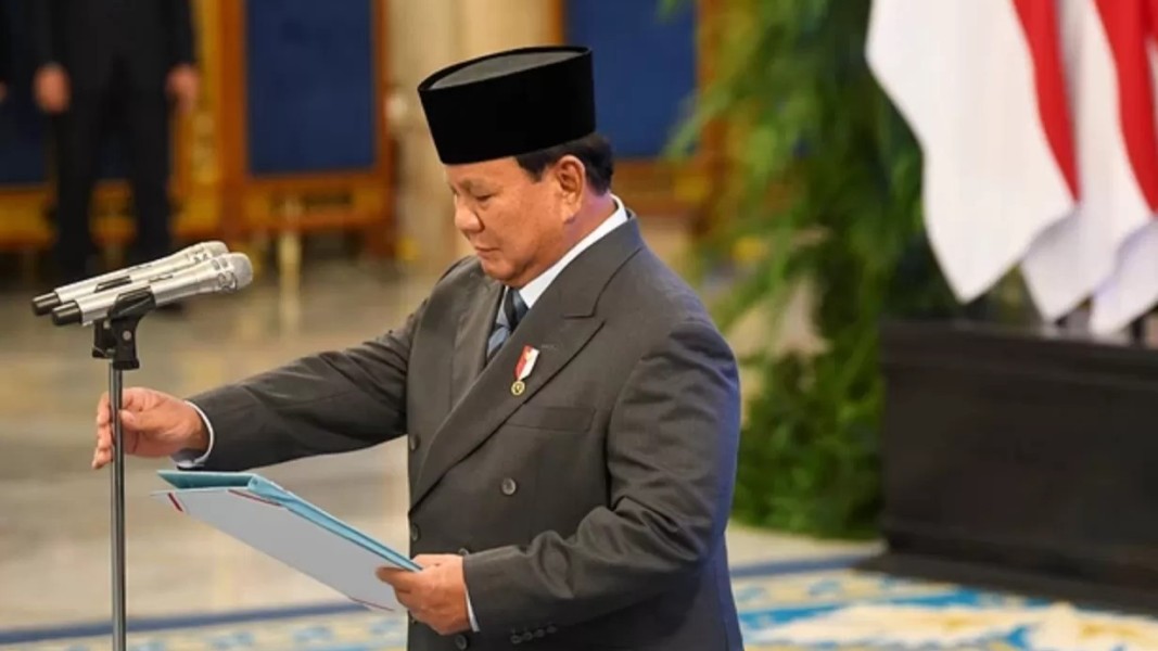 Presiden Prabowo Resmi Melantik Adies Kadir Sebagai Hakim MK Hari Ini