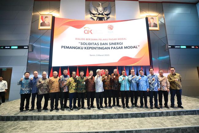 OJK dan Pelaku Pasar Solid Bersinergi, IHSG Melesat Hampir 4 Persen