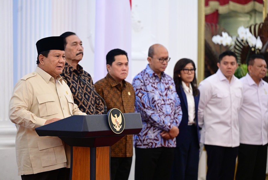 Hoaks Presiden Prabowo Resmikan Pinjaman Online BCA: Fakta dan Klarifikasi